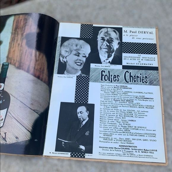 Vintage 1940’s 1950’s Folies Bergere Paris souvenir book & rubber pinup girl - Picture 3 of 16